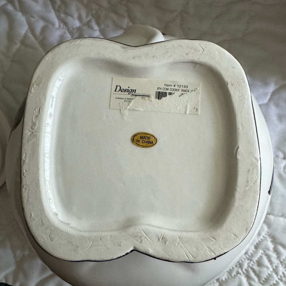 Design Impressions Cow Cookie Jar - Picture 6 of 6